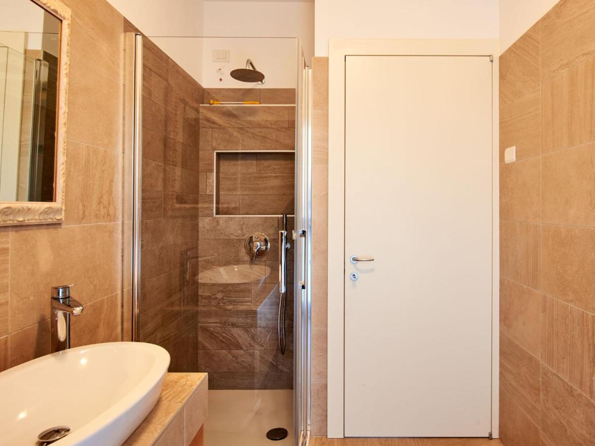 Apartment Promessi Sposi By Interhome Лекко Екстер'єр фото